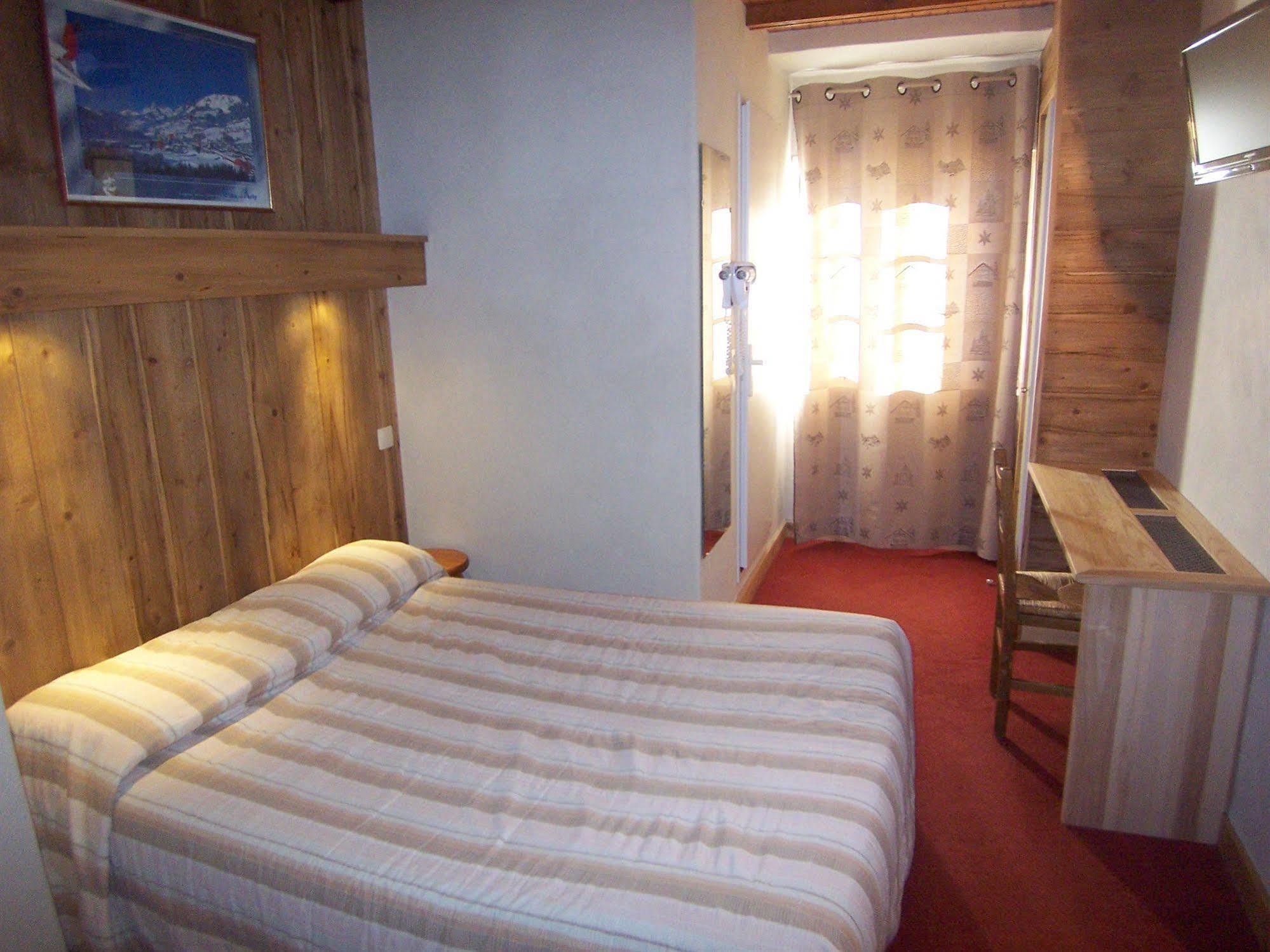 Hotel Les Bernards Praz-sur-Arly Dış mekan fotoğraf